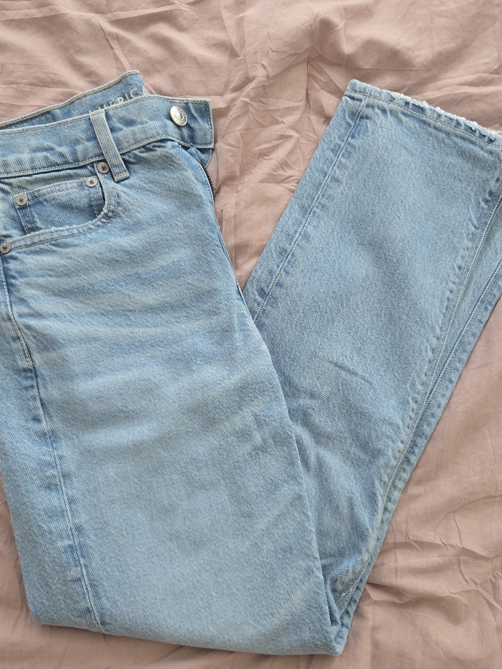 American Eagle Outfitters Light Blue Straight Leg Women’s Jeans